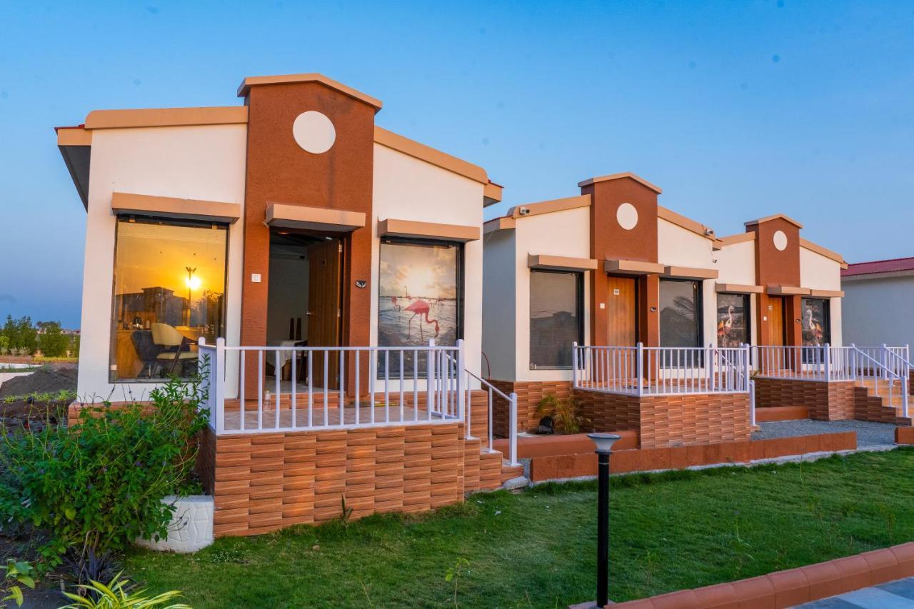 Flamingo Club And Resort Una 3 Km Away From Diu Check Post ภายนอก รูปภาพ