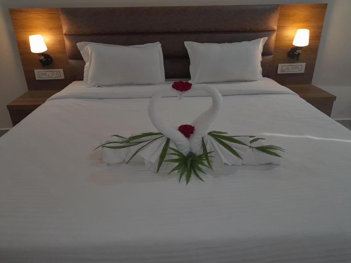 Flamingo Club And Resort Una 3 Km Away From Diu Check Post ภายนอก รูปภาพ